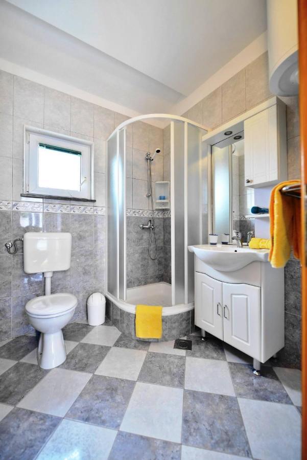 Apartments Katarina Bol Luaran gambar
