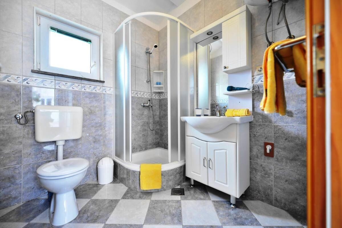 Apartments Katarina Bol Luaran gambar