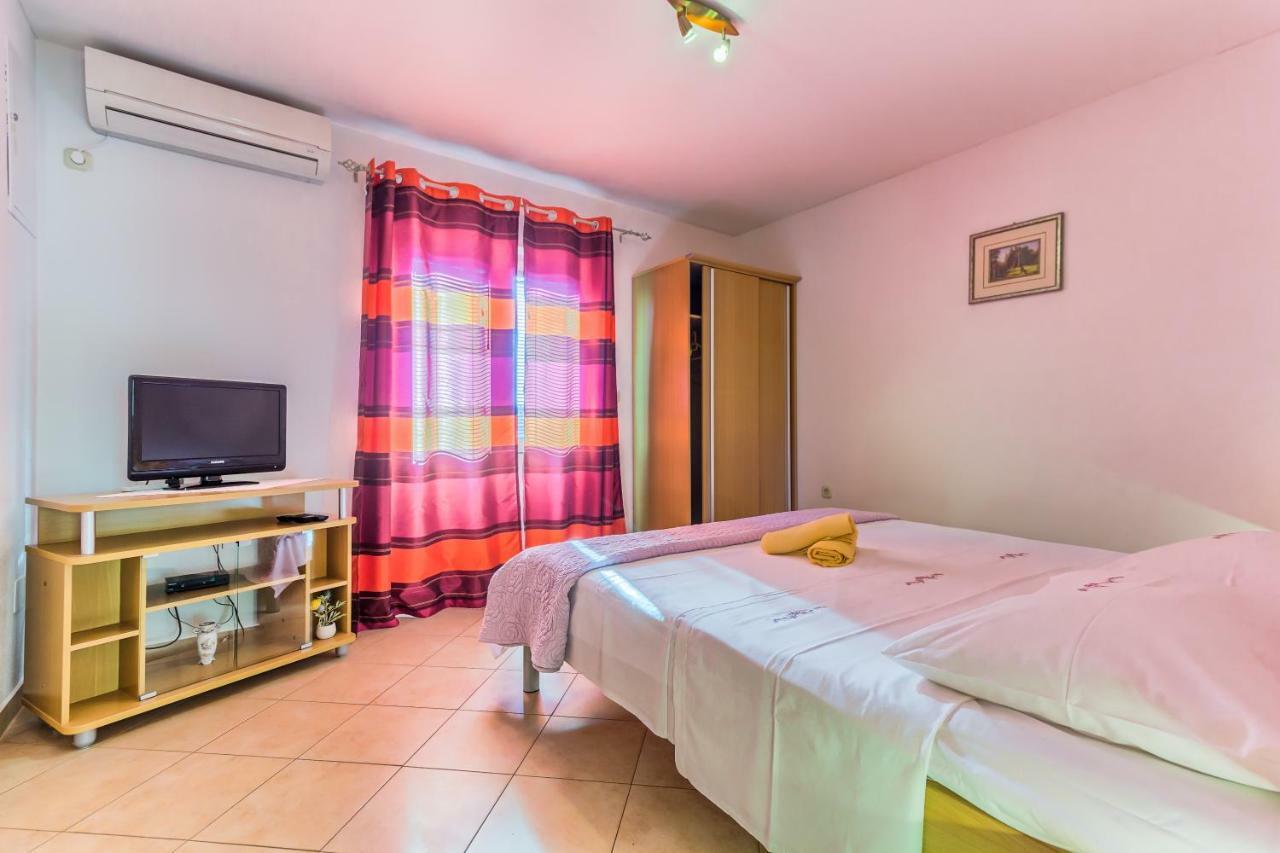 Apartments Katarina Bol Luaran gambar